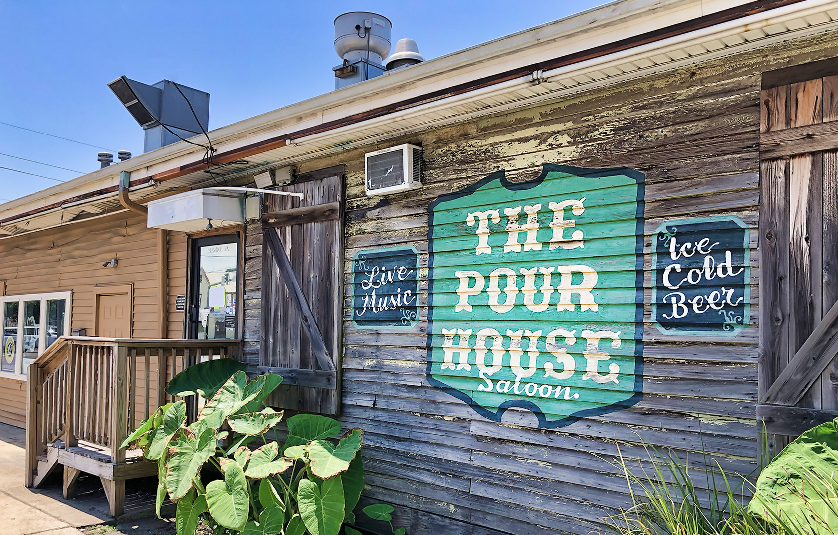 pour house saloon - jefferson - nola places photo