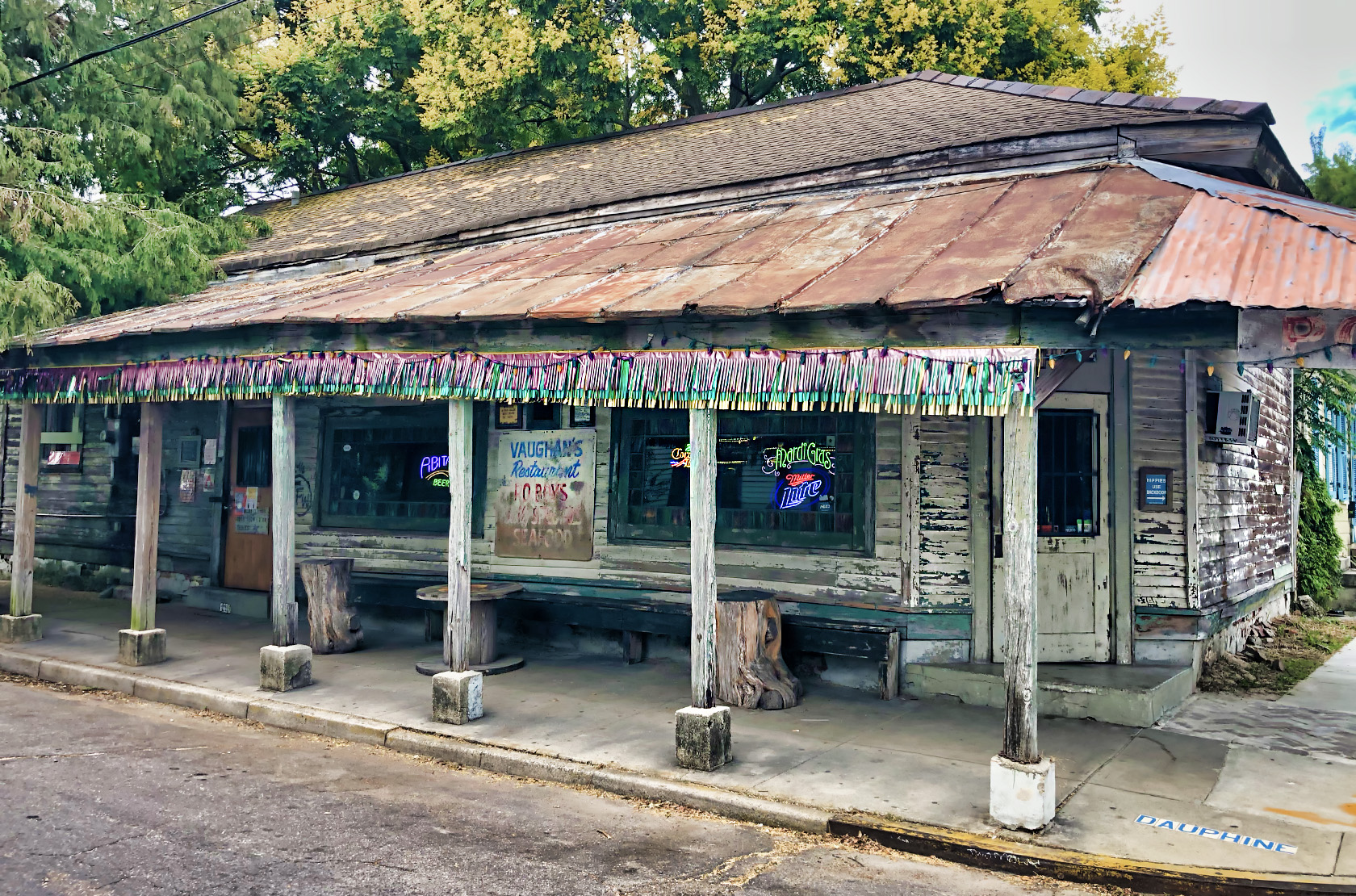 vaughan's lounge bywater new orleans - nolaplaces photo